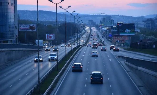 Canadá: La Revolución Silenciosa; ¿Está Canadá Listo para las Autopistas Eléctricas? ¡Descubre los Obstáculos Ocultos 1 enero 2025