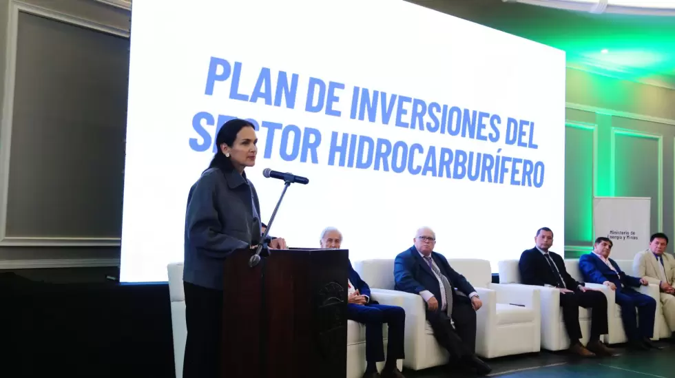 Gobierno de Noboa busca subir la producción petrolera de Ecuador en 105.000 barriles diarios en 2025 
